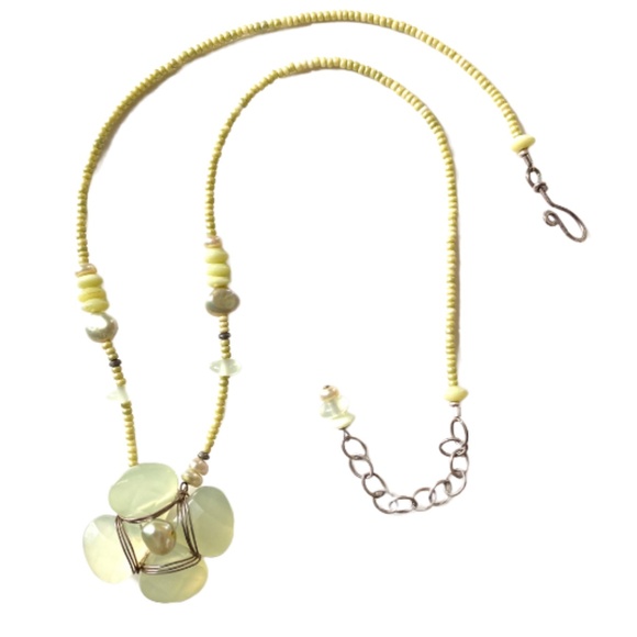 Vintage Style Floral Design Beaded & Wire Wrapped Gemstone Necklace - Picture 1 of 5